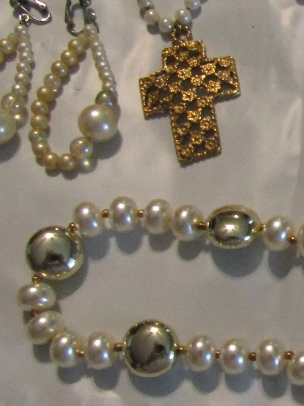 Lot of 6+ Faux PEARL JEWELRY PIECES New & Vintage Cross Heart Necklaces Earrings